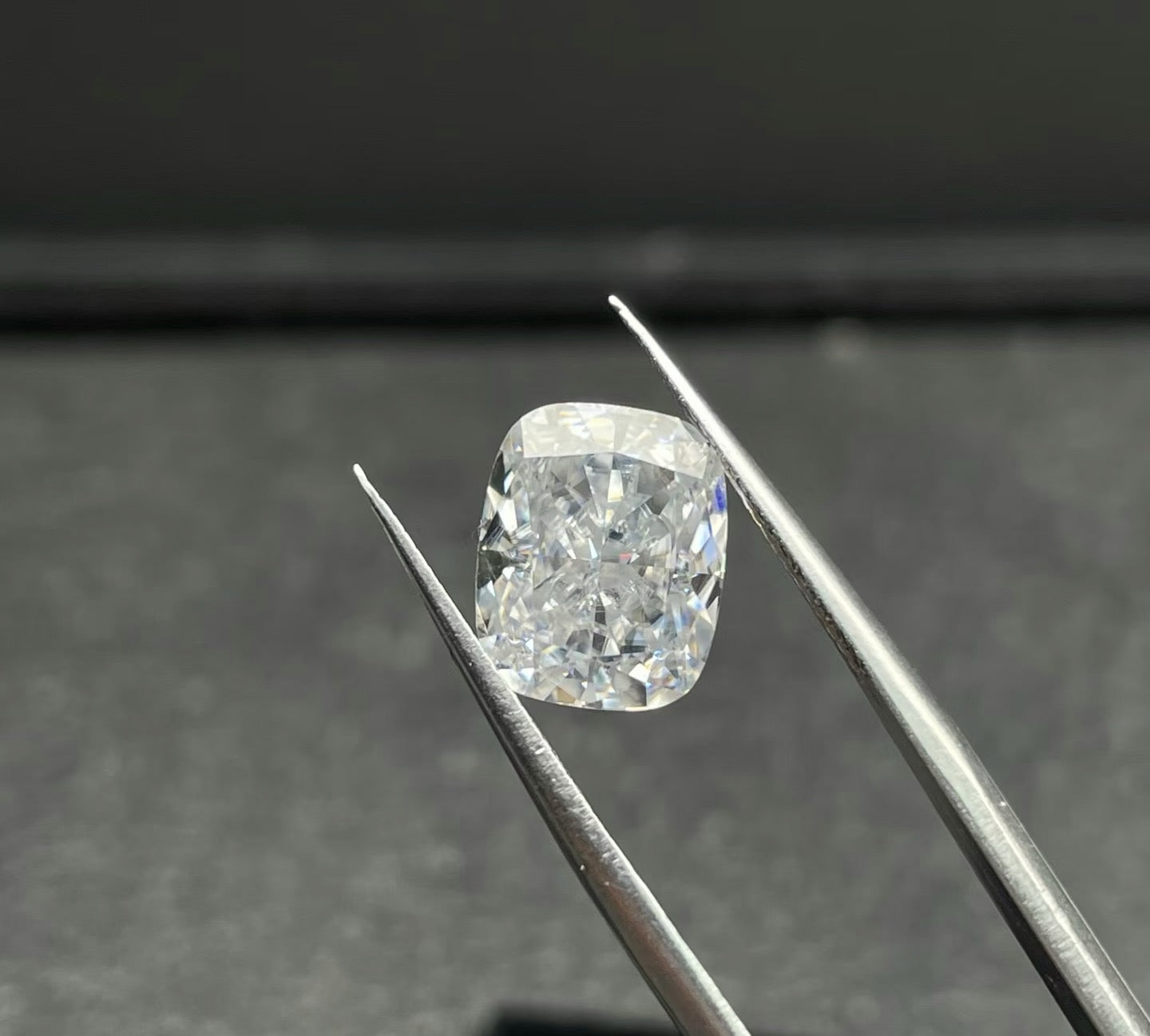 Lab-Created Diamonds | Cushion Cut | IGI Certified