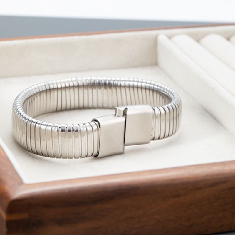 Round vertical stripe bracelet